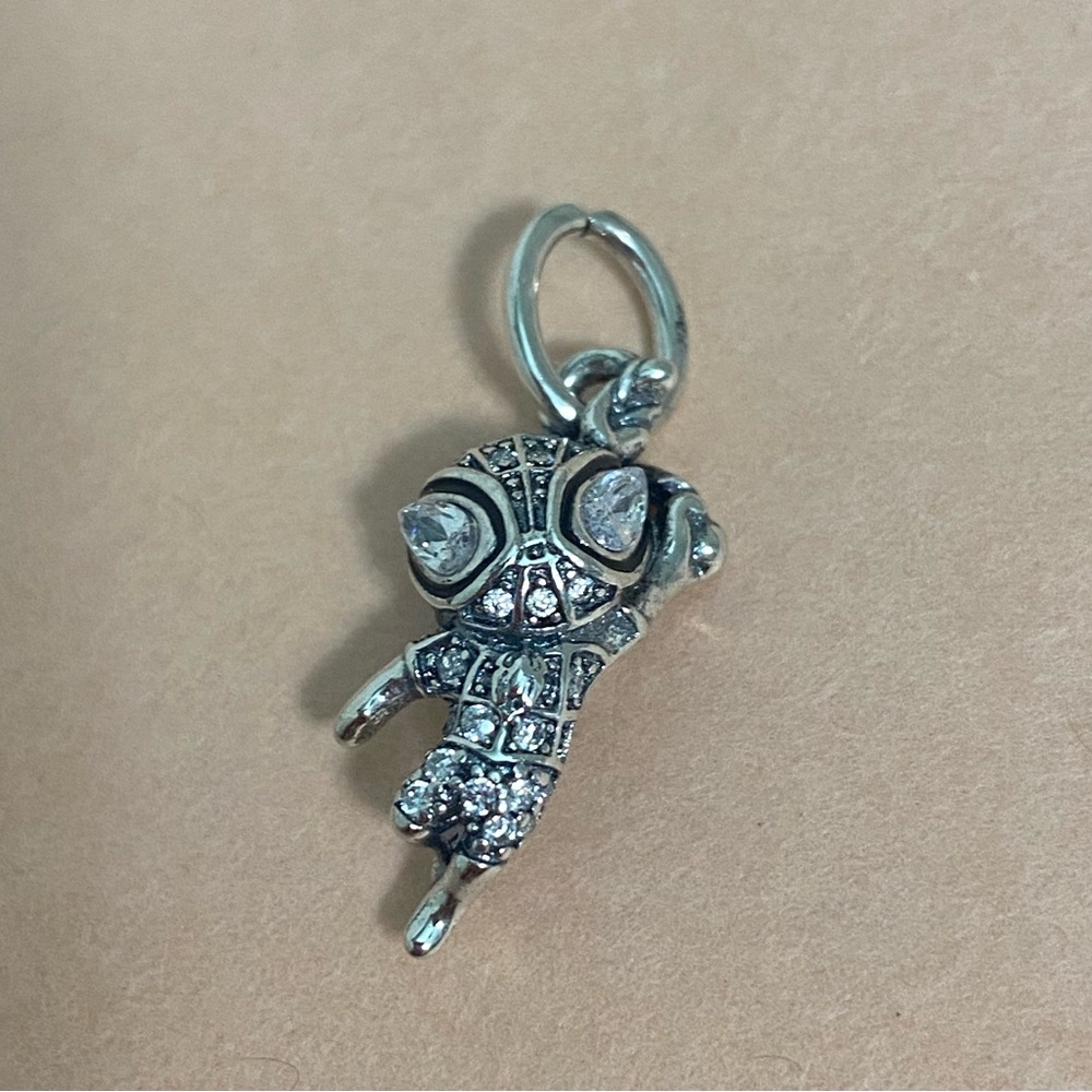 Pandora Marvel Spider-Man Pavé Charm - Picture 5 of 7